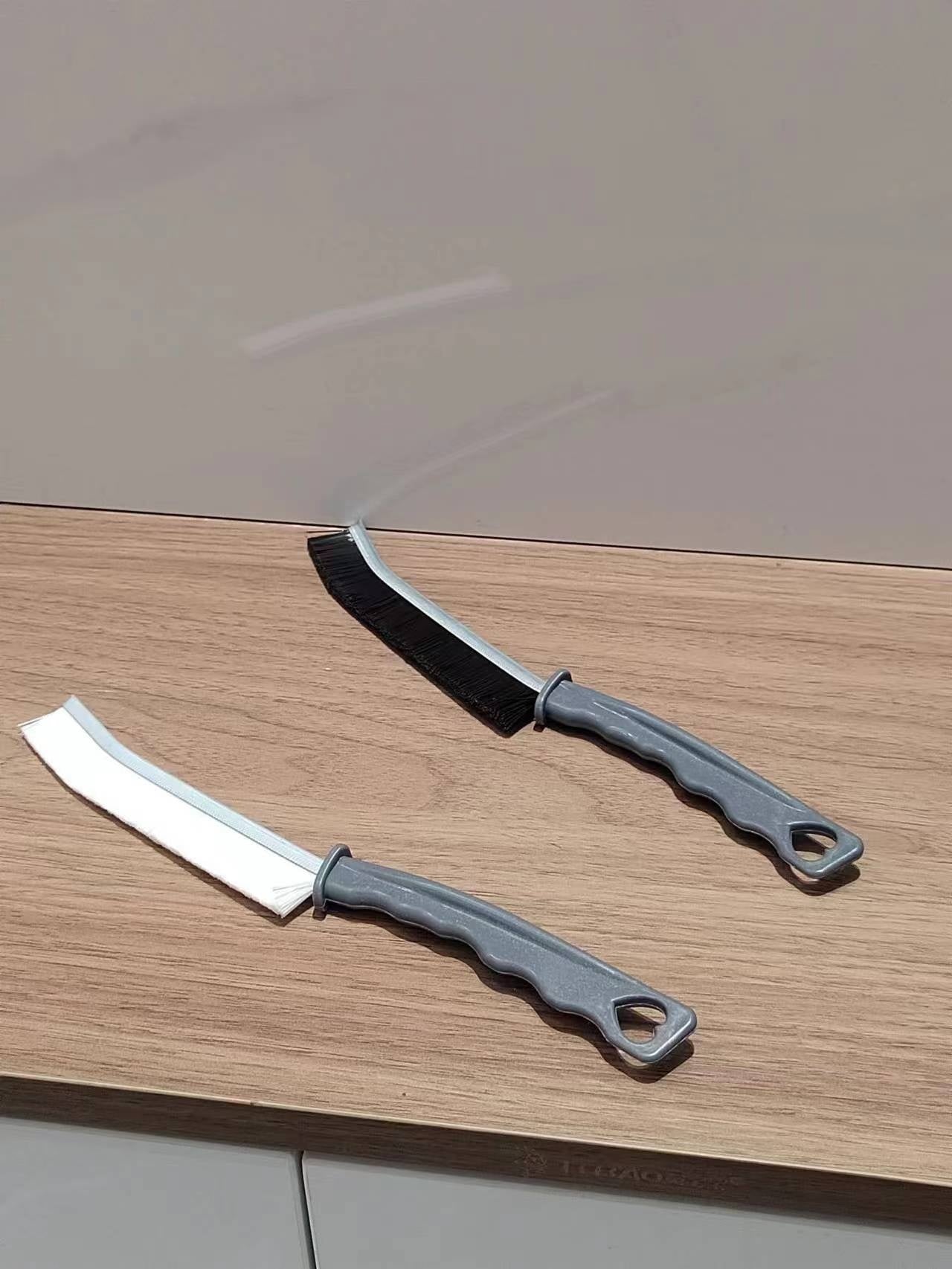 3 Cepillos para limpiar Grietas